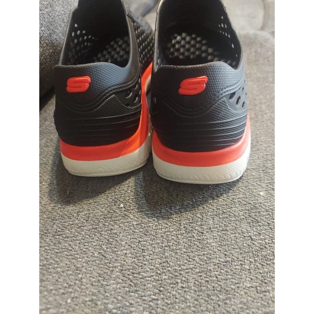Skechers Foamies Summit Slip On Water Shoes Size 11 Black Orange Summer Boho Y2K